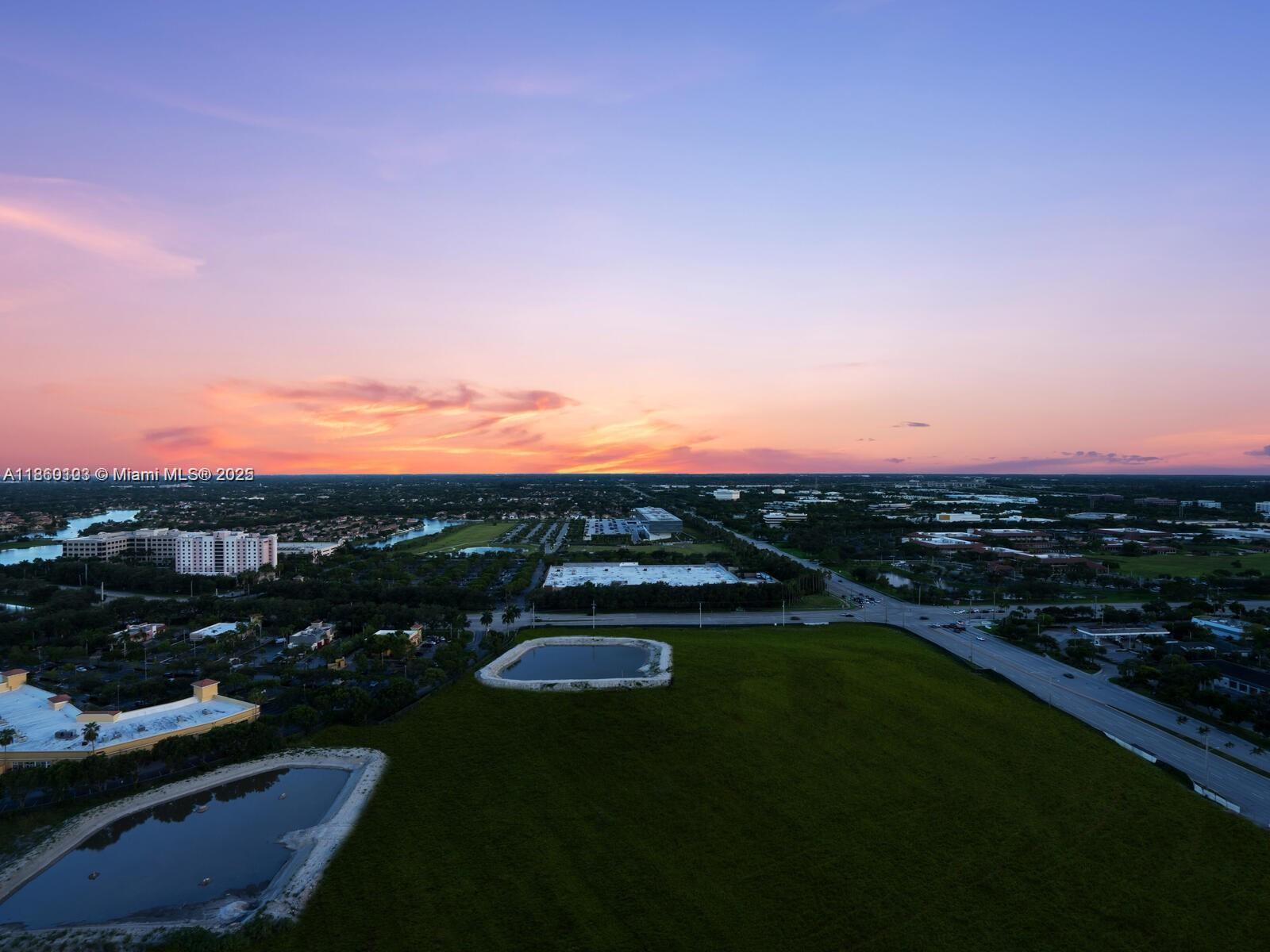METROPICA NORTH TOWER ONE - Residential