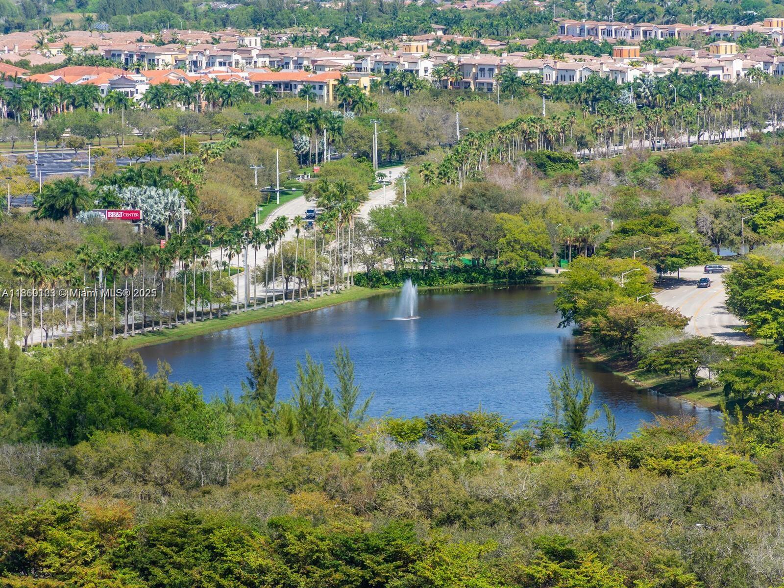 METROPICA NORTH TOWER ONE - Residential