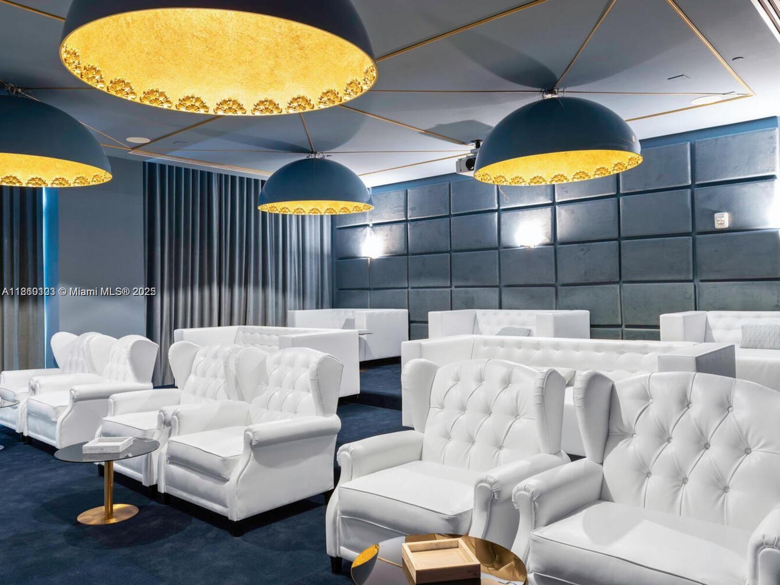 METROPICA NORTH TOWER ONE - Residential