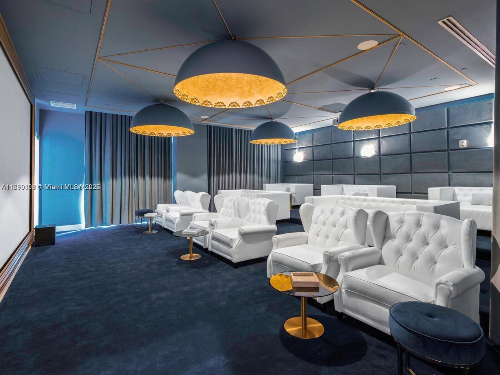 METROPICA NORTH TOWER ONE - Residential