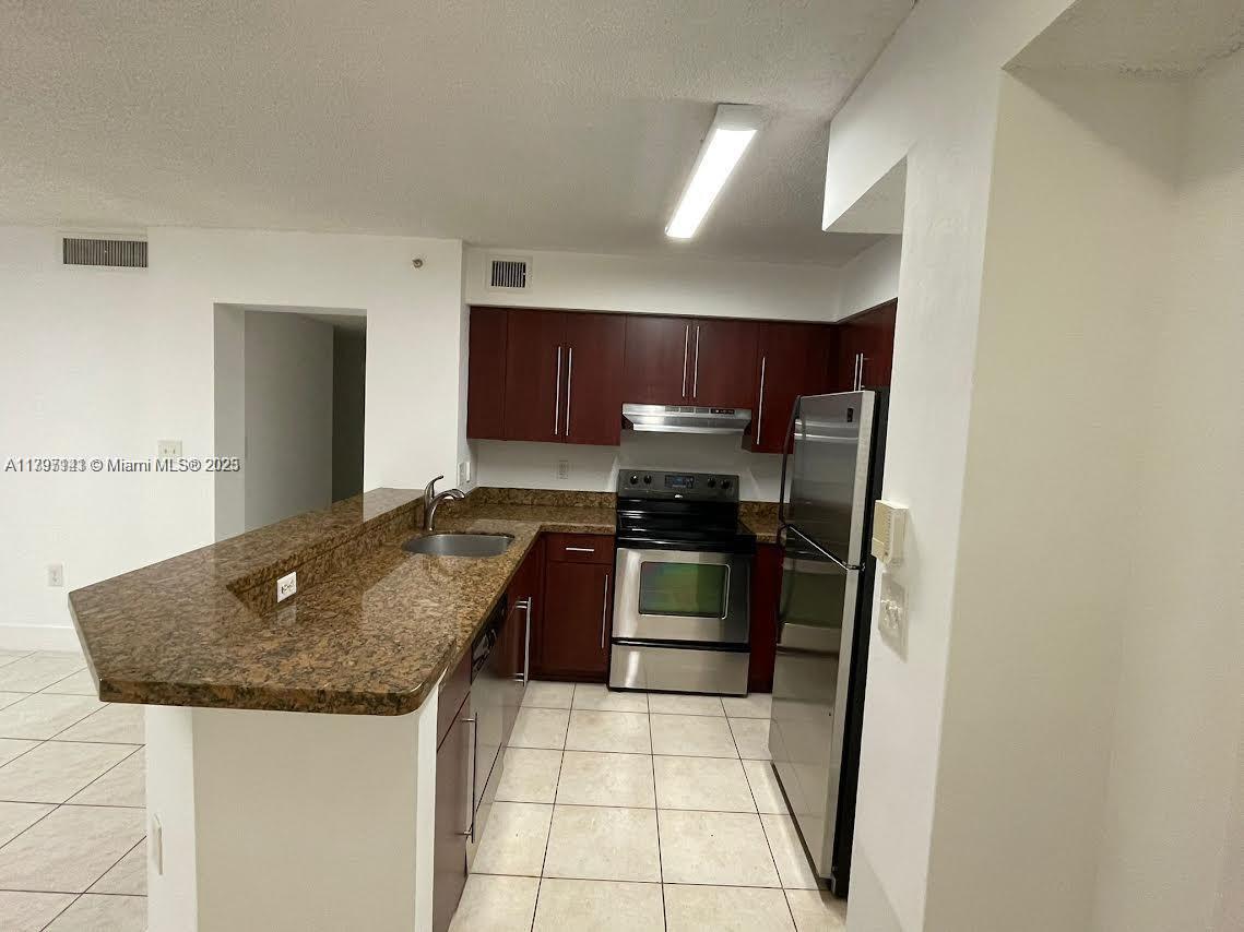 761 N Pine Island Rd 104