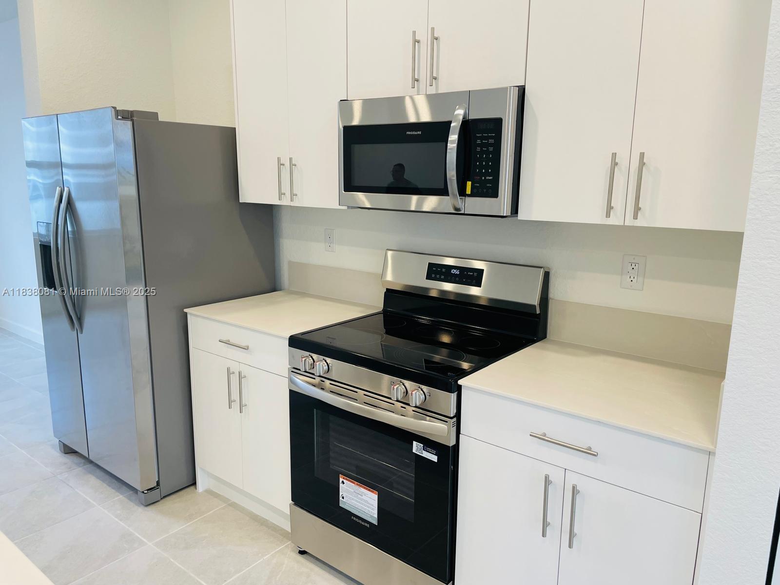 1144 SE 2nd 0