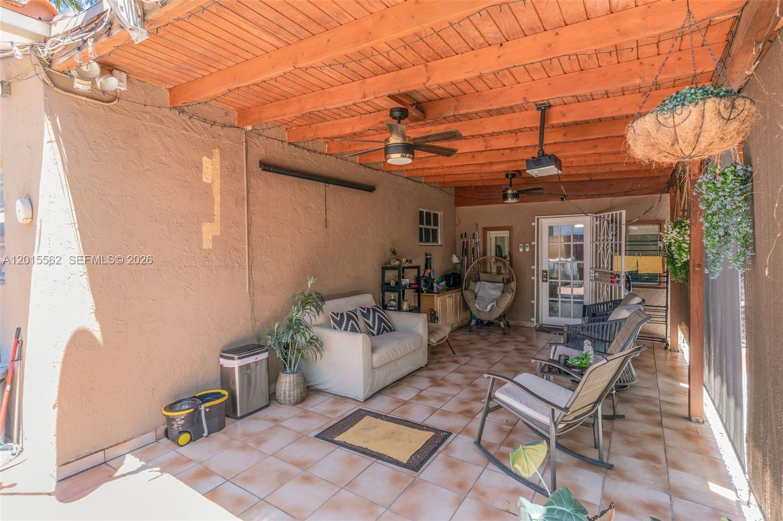 AUBURNDALE TAMIAMI TRAIL - Residential Income