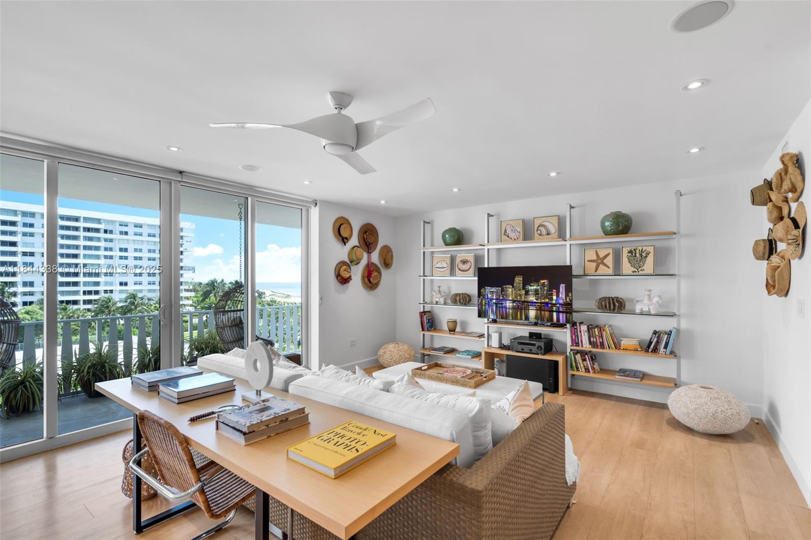 ISLAND HOUSE APT INC - CO - Residential