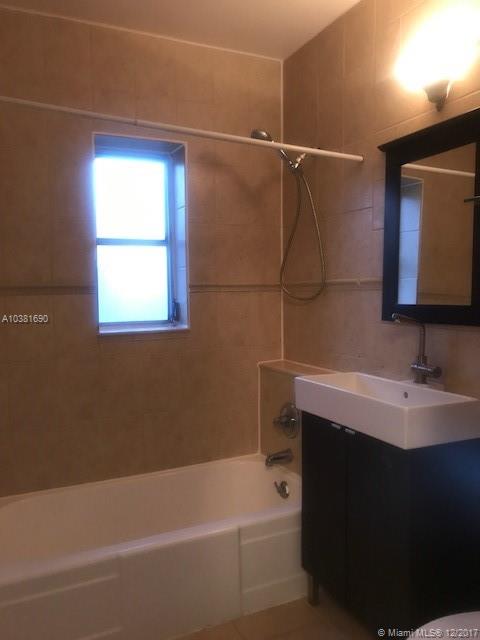 FLAMINGO WAVE CONDO - Residential Lease