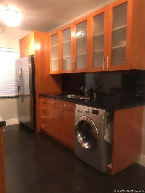 FLAMINGO WAVE CONDO - Residential Lease