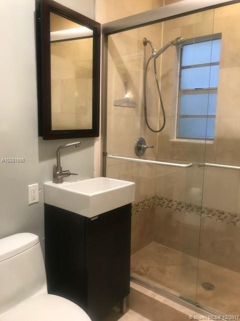 FLAMINGO WAVE CONDO - Residential Lease