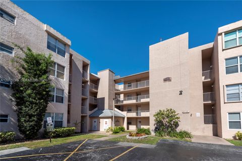 Tiny photo for 9491 Evergreen Pl #302, Davie, FL 33324 (MLS # A12011749)