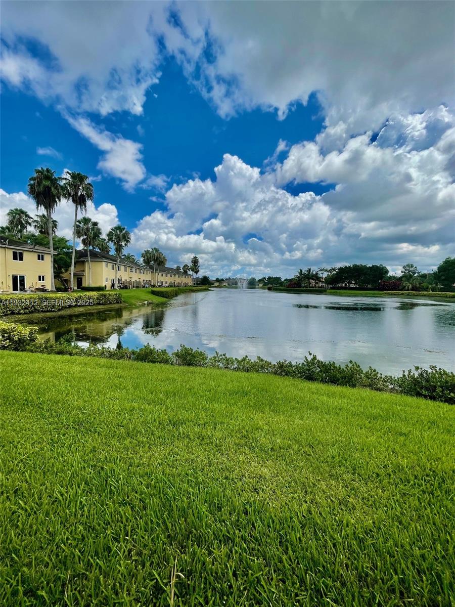 MONTEREY AT MALIBU BAY CO - Residential Lease