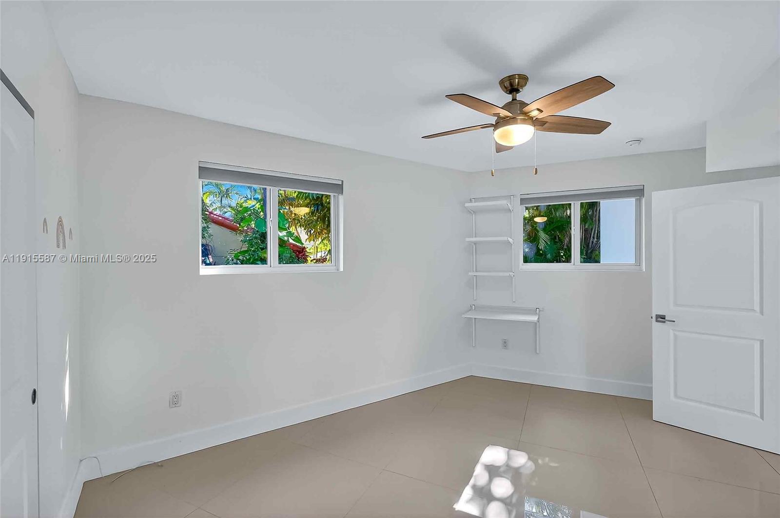 MIAMI SHORES SEC 3 - Residential