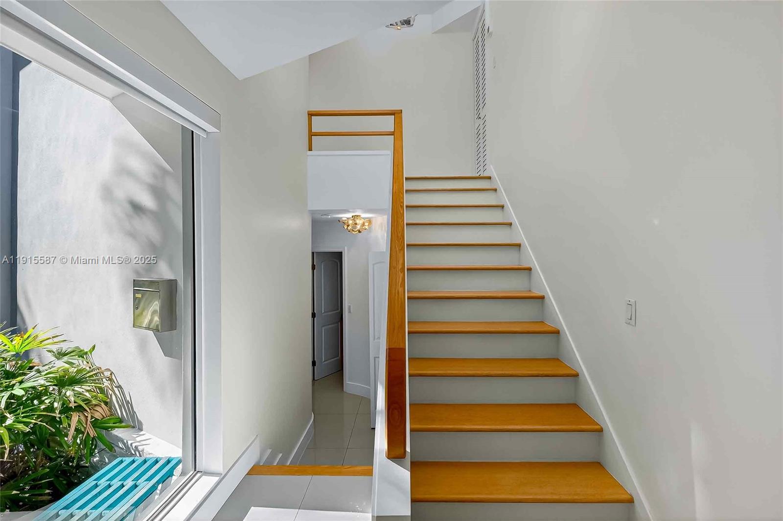 MIAMI SHORES SEC 3 - Residential