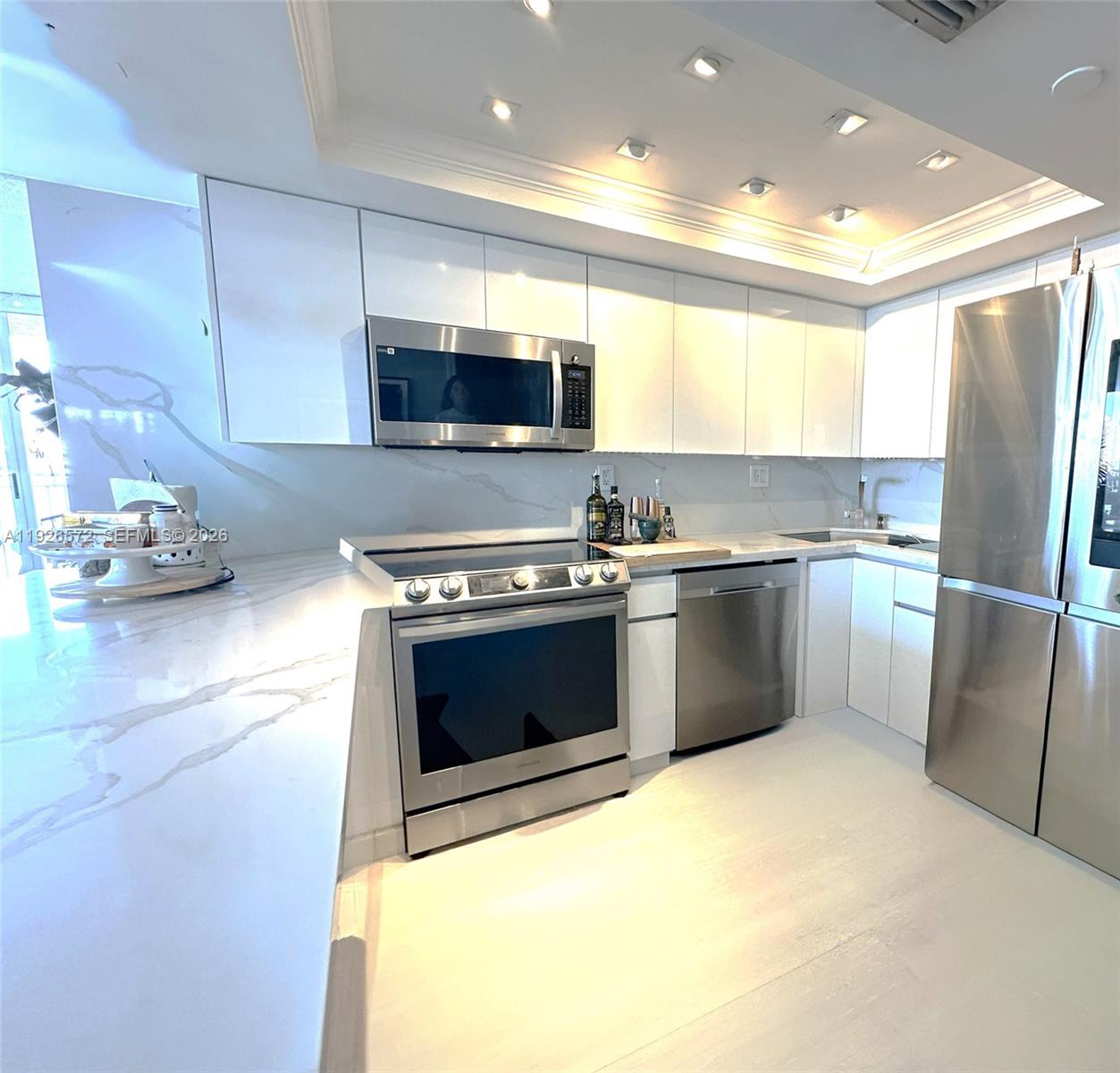 LE MONTCALM CONDO - Residential