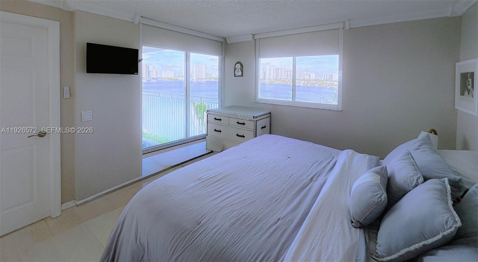 LE MONTCALM CONDO - Residential