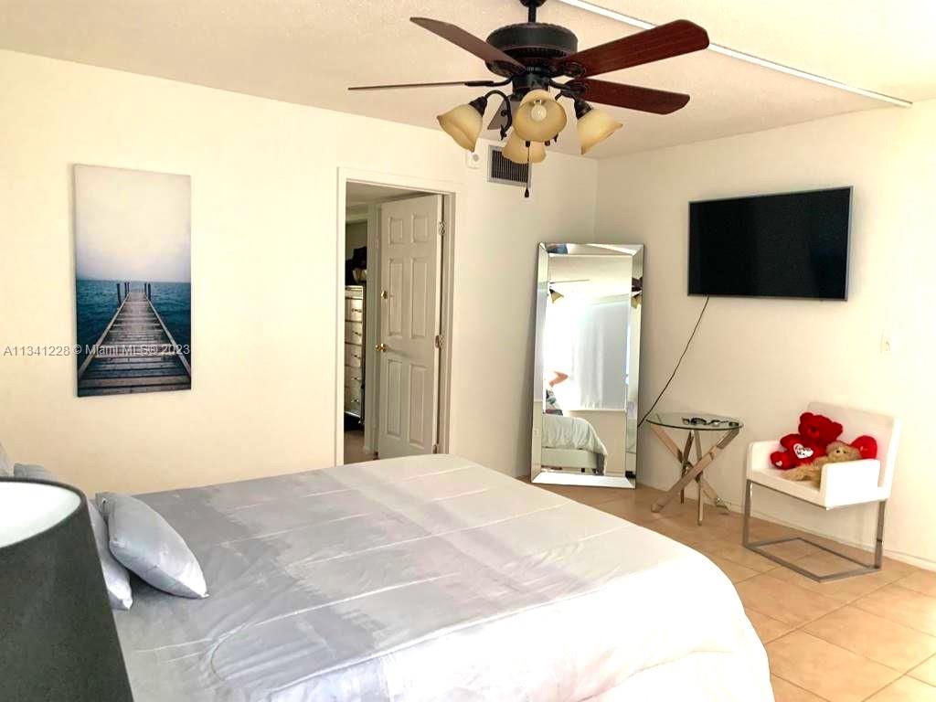 JADE WINDS GROUP-DAISY GA - Residential