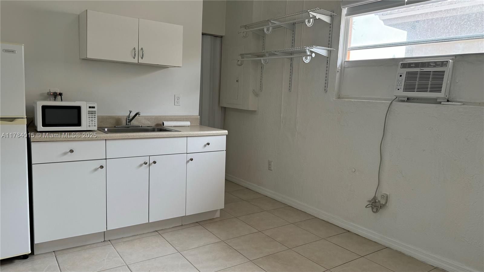 NORTH PALM ESTATES HOMES - Residential