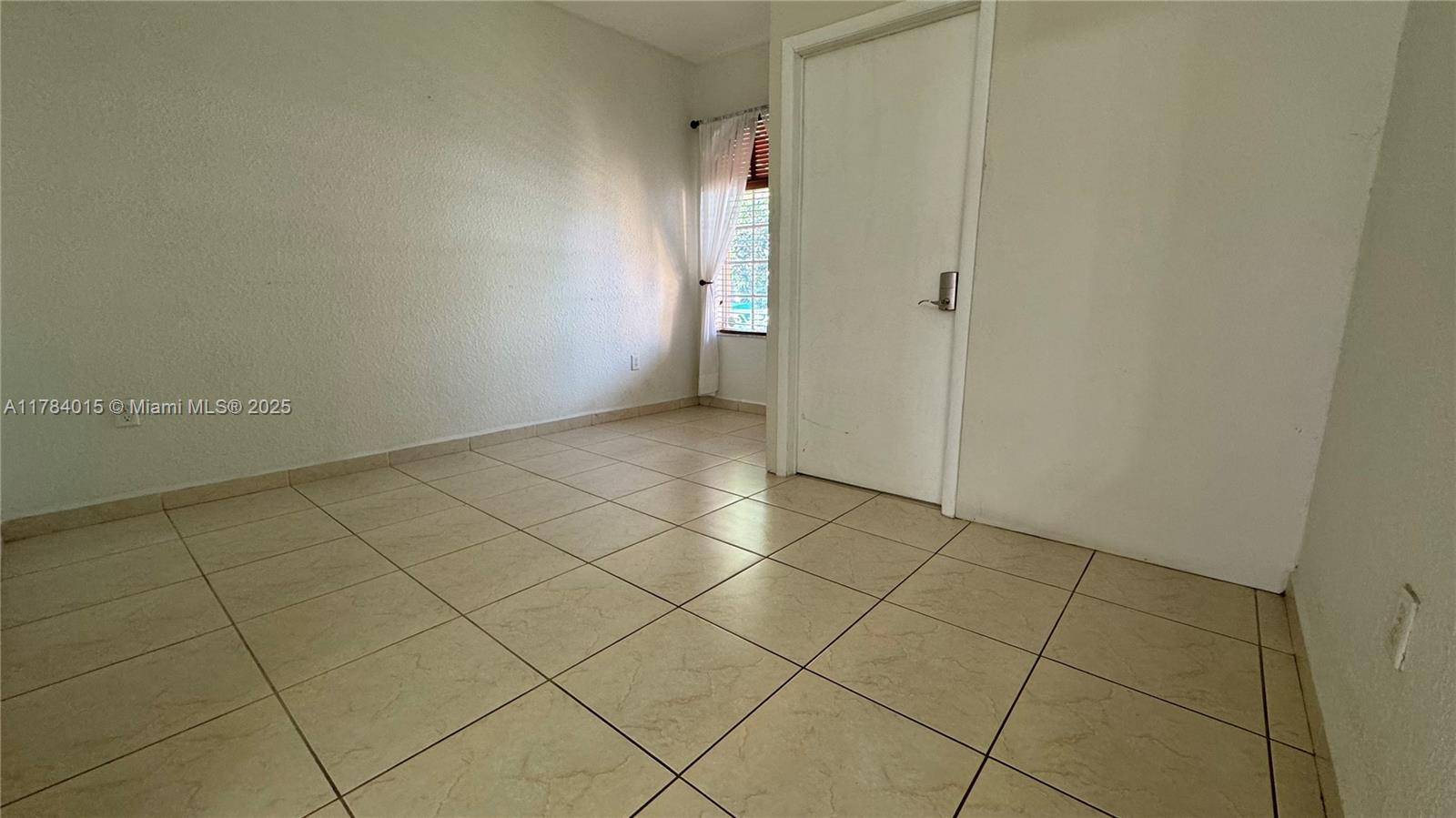 NORTH PALM ESTATES HOMES - Residential