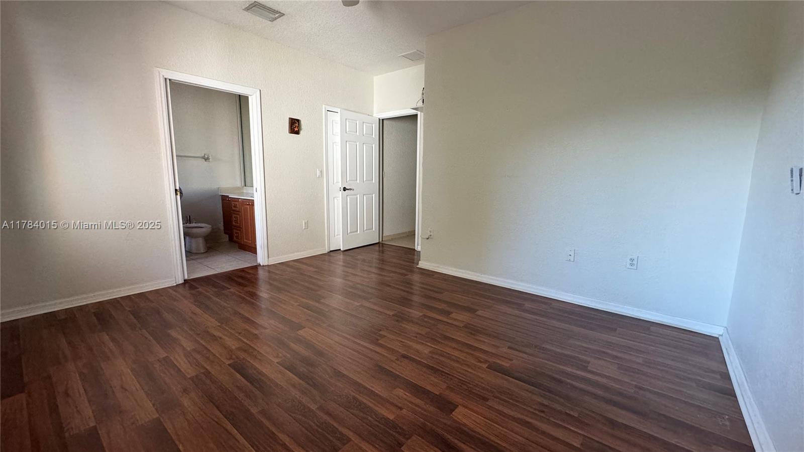 NORTH PALM ESTATES HOMES - Residential