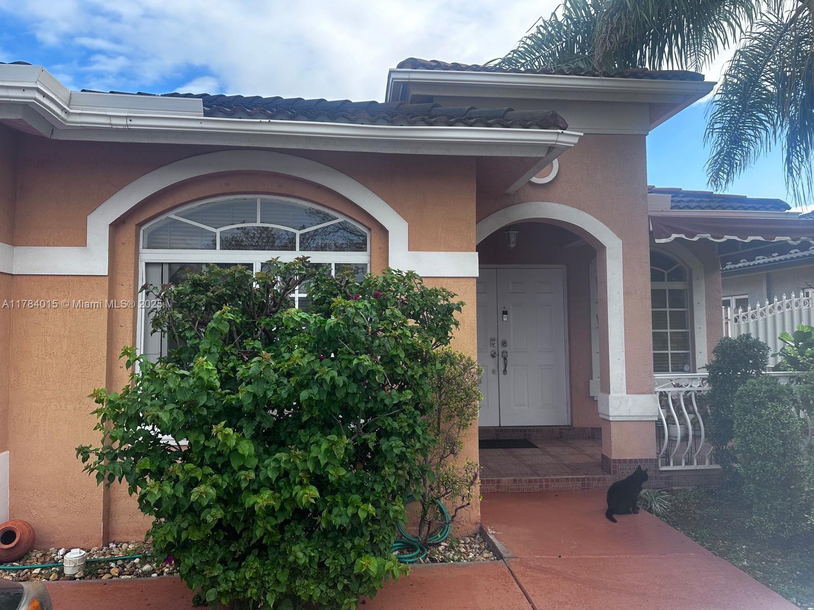 Photo 1 of 7733 Nw 200th St, Hialeah, Florida, $630,000, Web #: 11784015