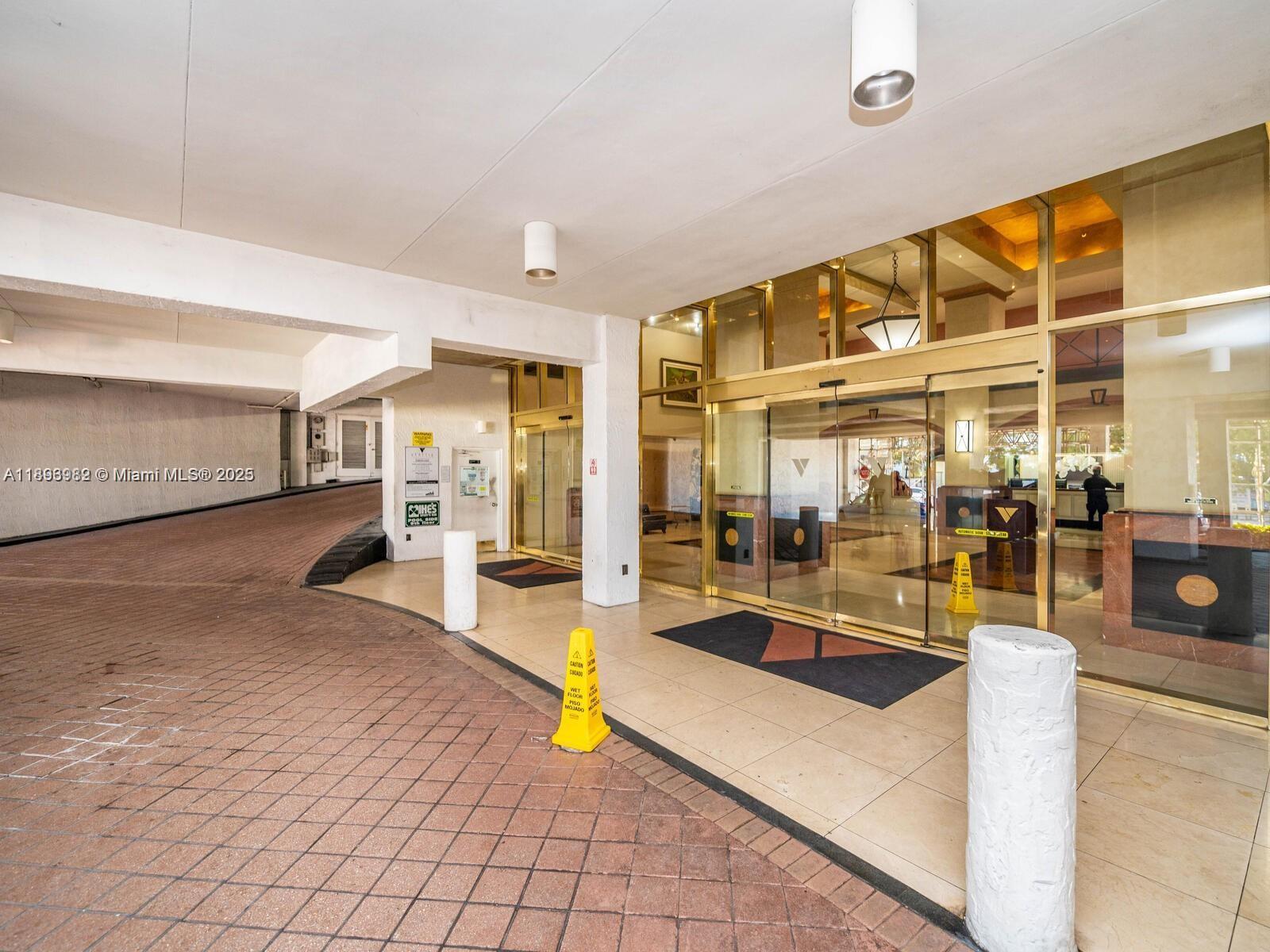 VENETIA CONDO - Residential