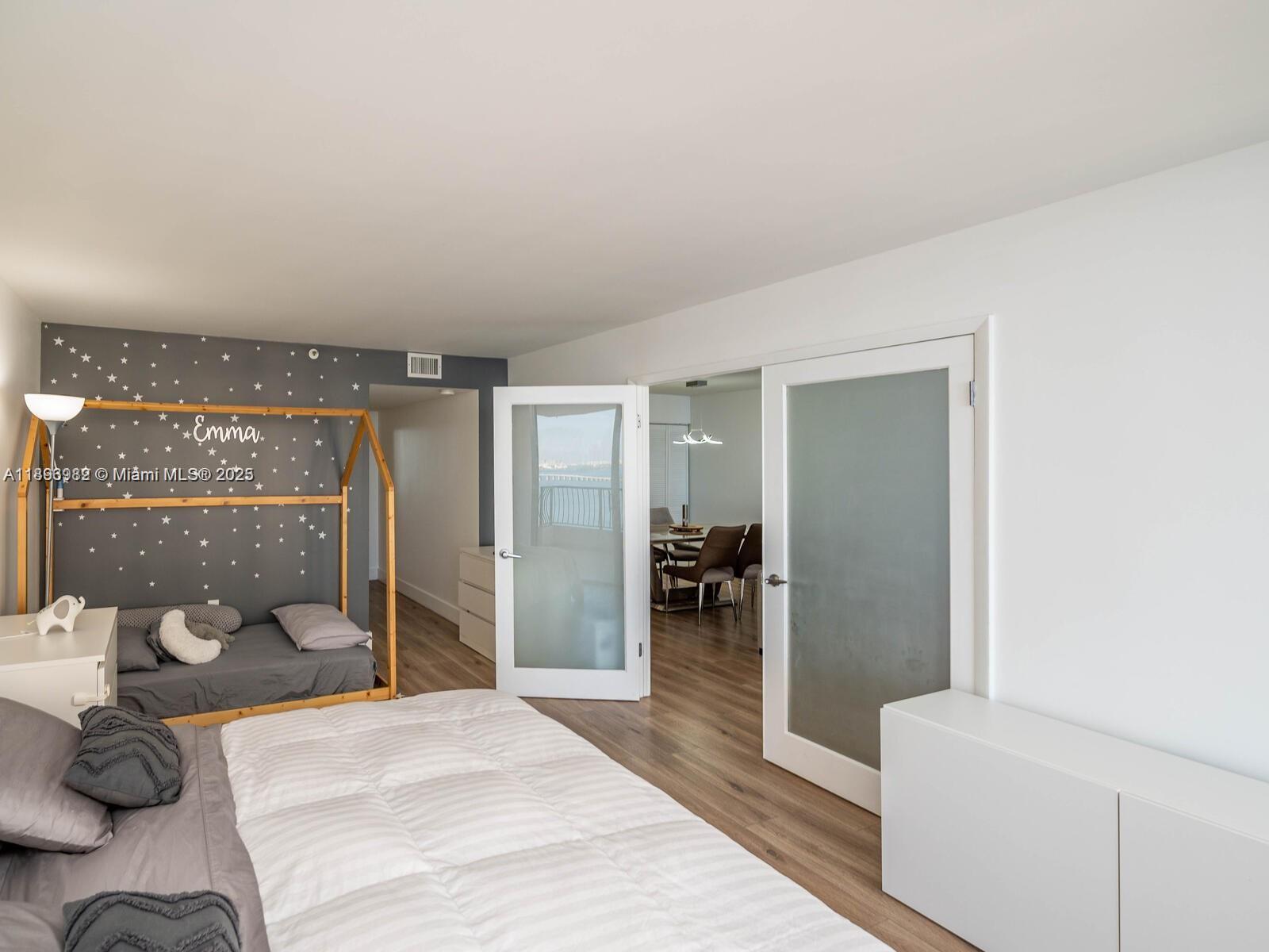 VENETIA CONDO - Residential