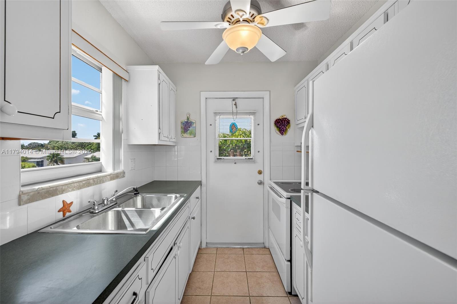 LEISUREVILLE - Residential