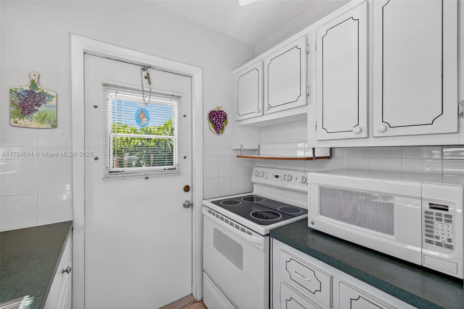 LEISUREVILLE - Residential