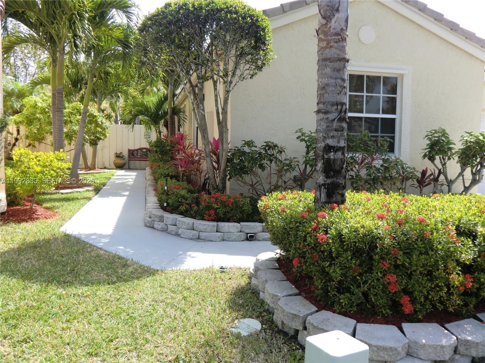 TOWNGATE - Residential Lease