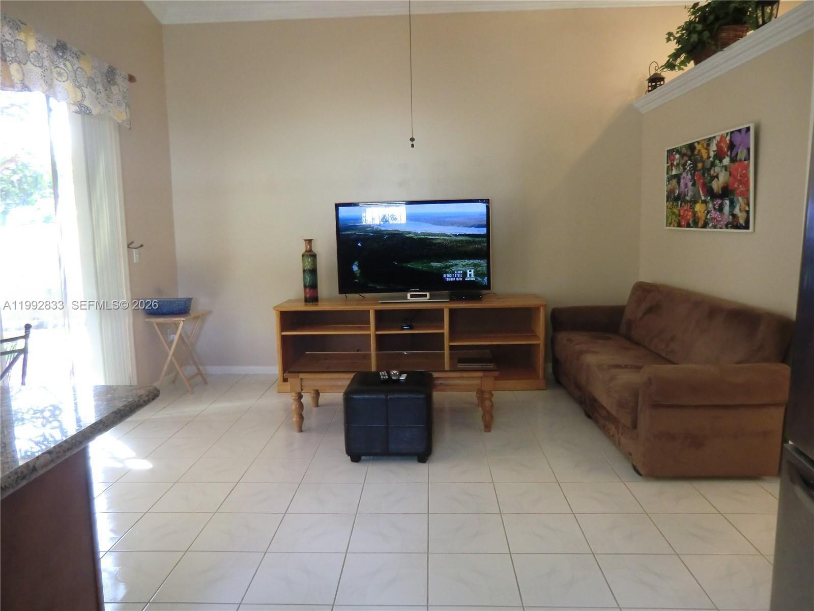 TOWNGATE - Residential Lease