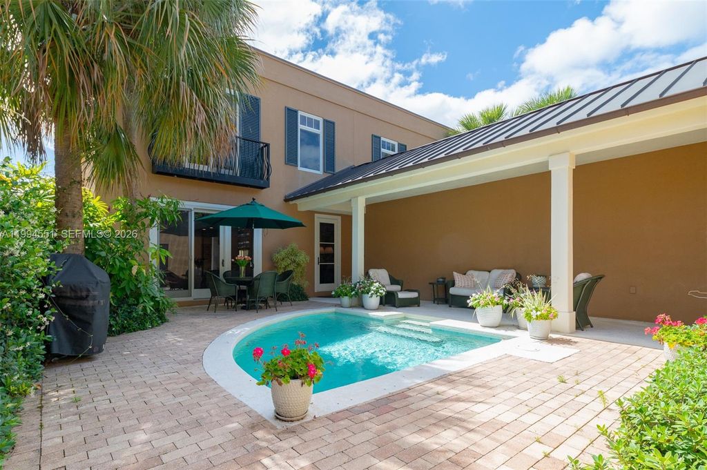 Photo of 11718 SE Florida Ave, Hobe Sound, FL 33455 (MLS # A11994551)