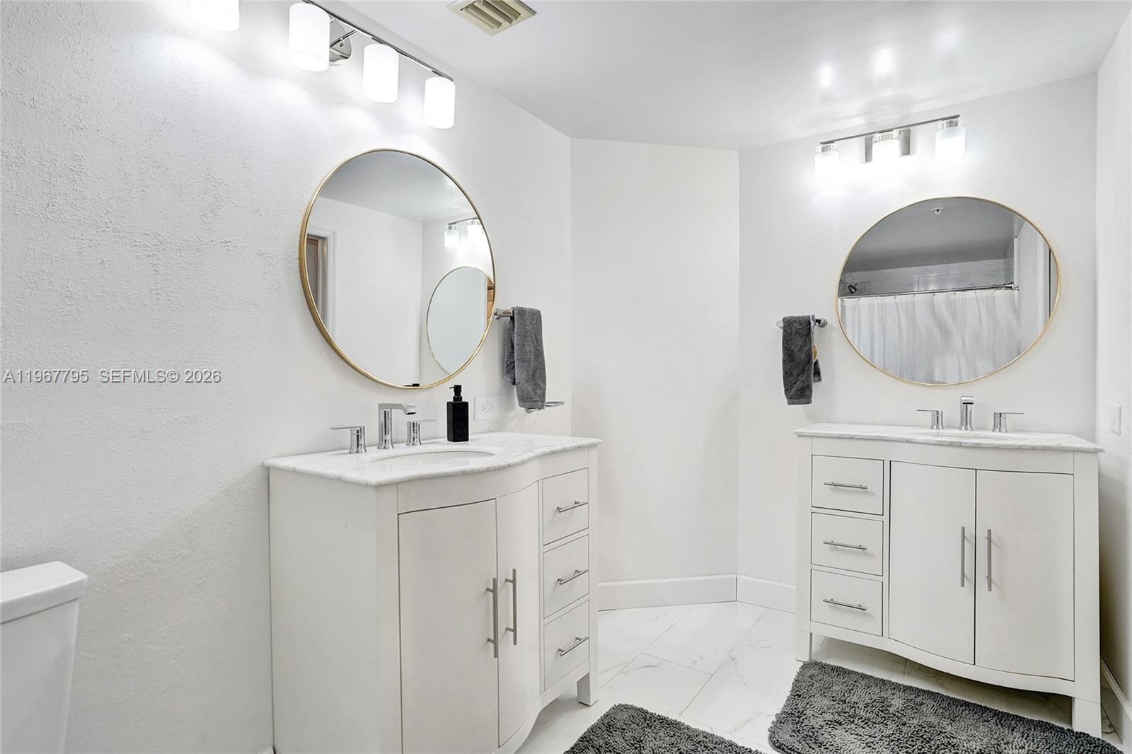 LAUDERDALE ONE CONDO - Residential