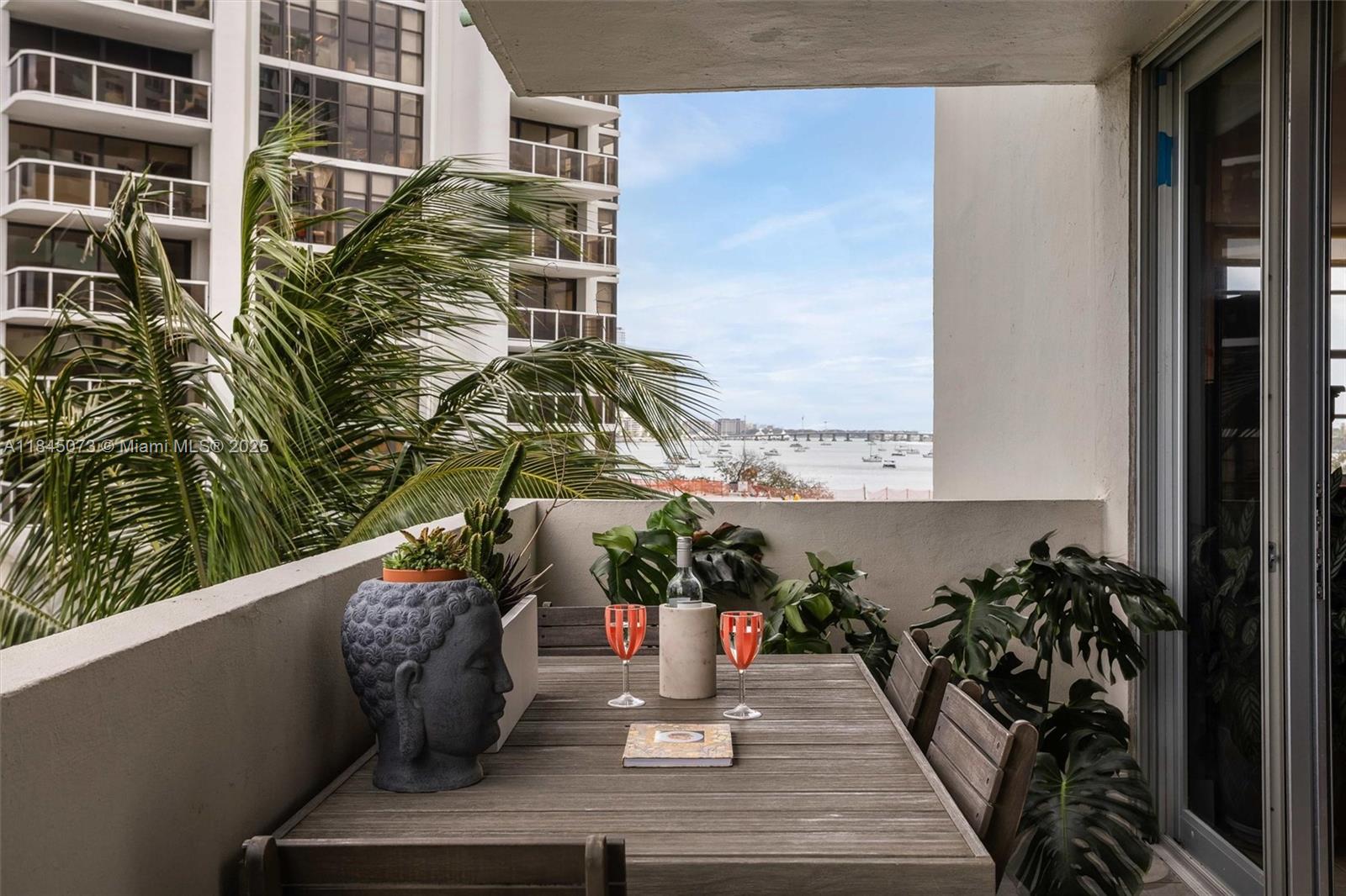 ISLAND TERRACE CONDO - Residential