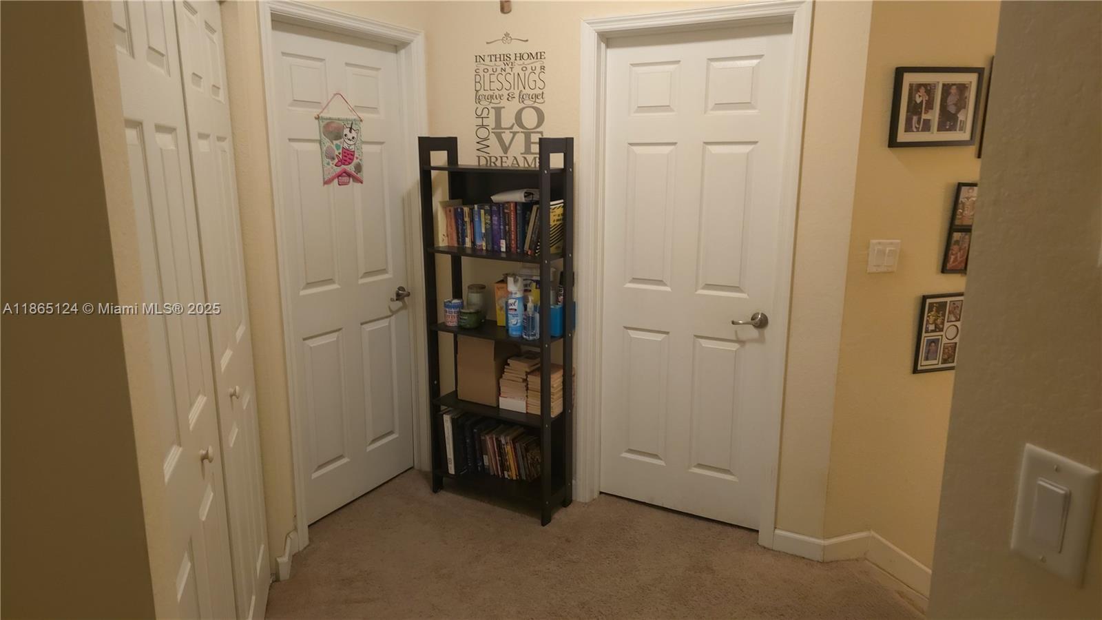 SILVER PALM WEST REPLAT - Residential