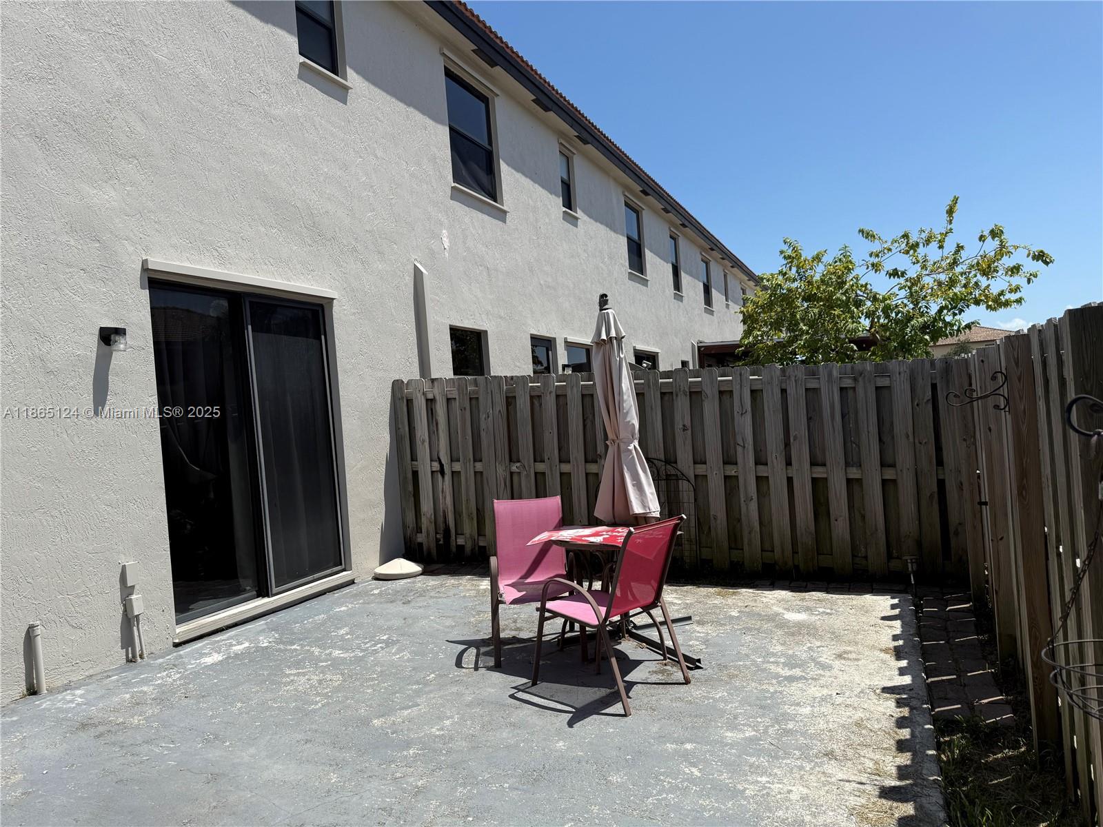 SILVER PALM WEST REPLAT - Residential