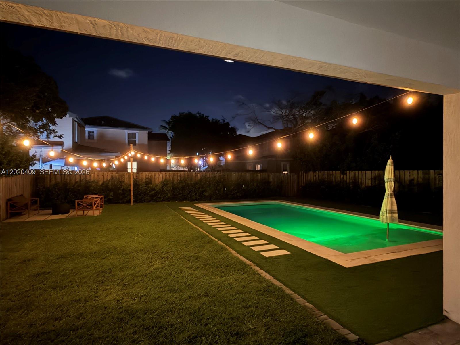PALM RIDGE GARDENS - Residential