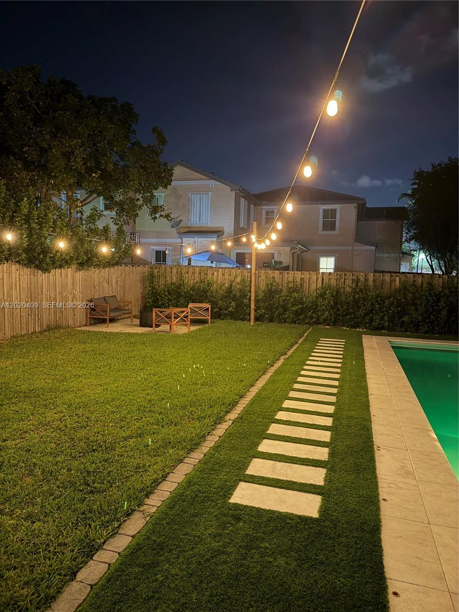 PALM RIDGE GARDENS - Residential