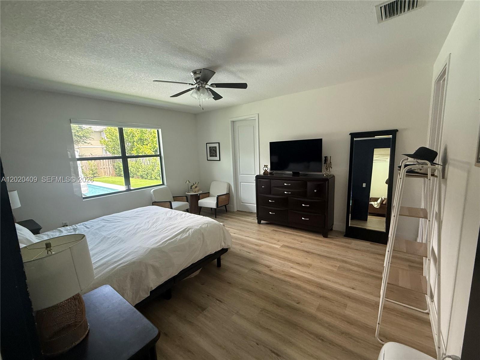 PALM RIDGE GARDENS - Residential