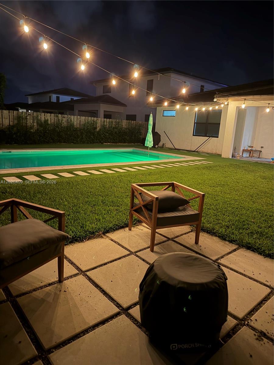 PALM RIDGE GARDENS - Residential