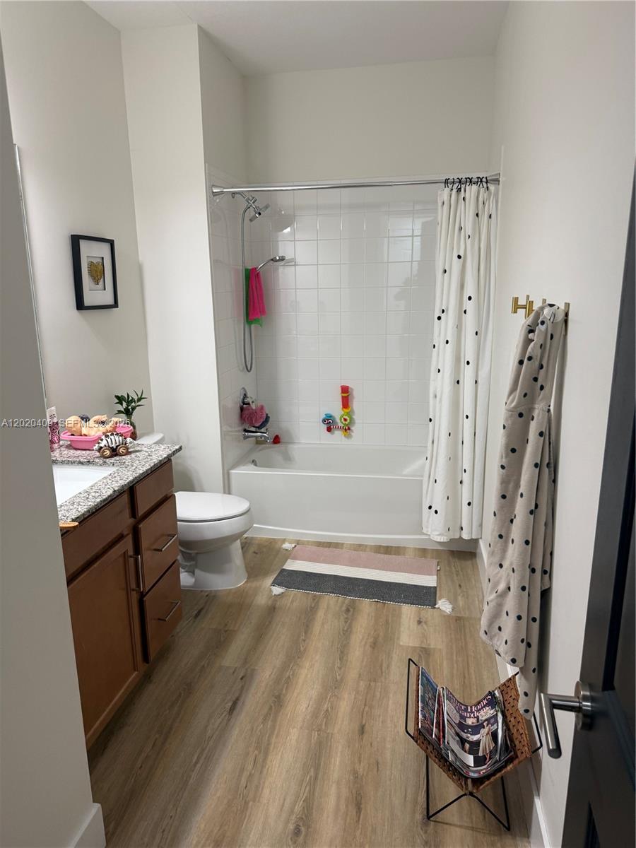 PALM RIDGE GARDENS - Residential