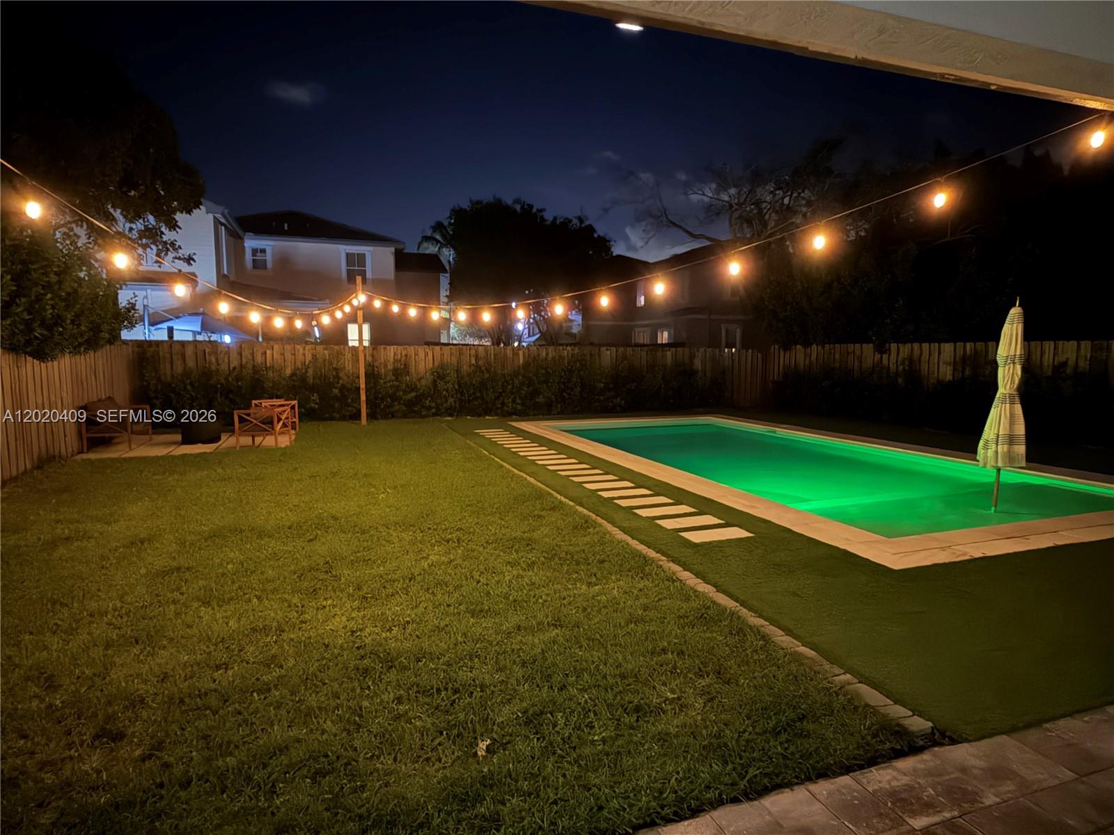 PALM RIDGE GARDENS - Residential