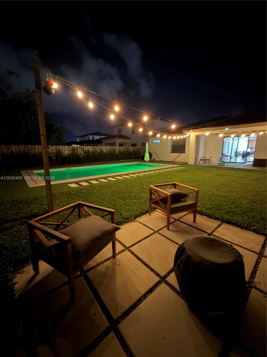 PALM RIDGE GARDENS - Residential