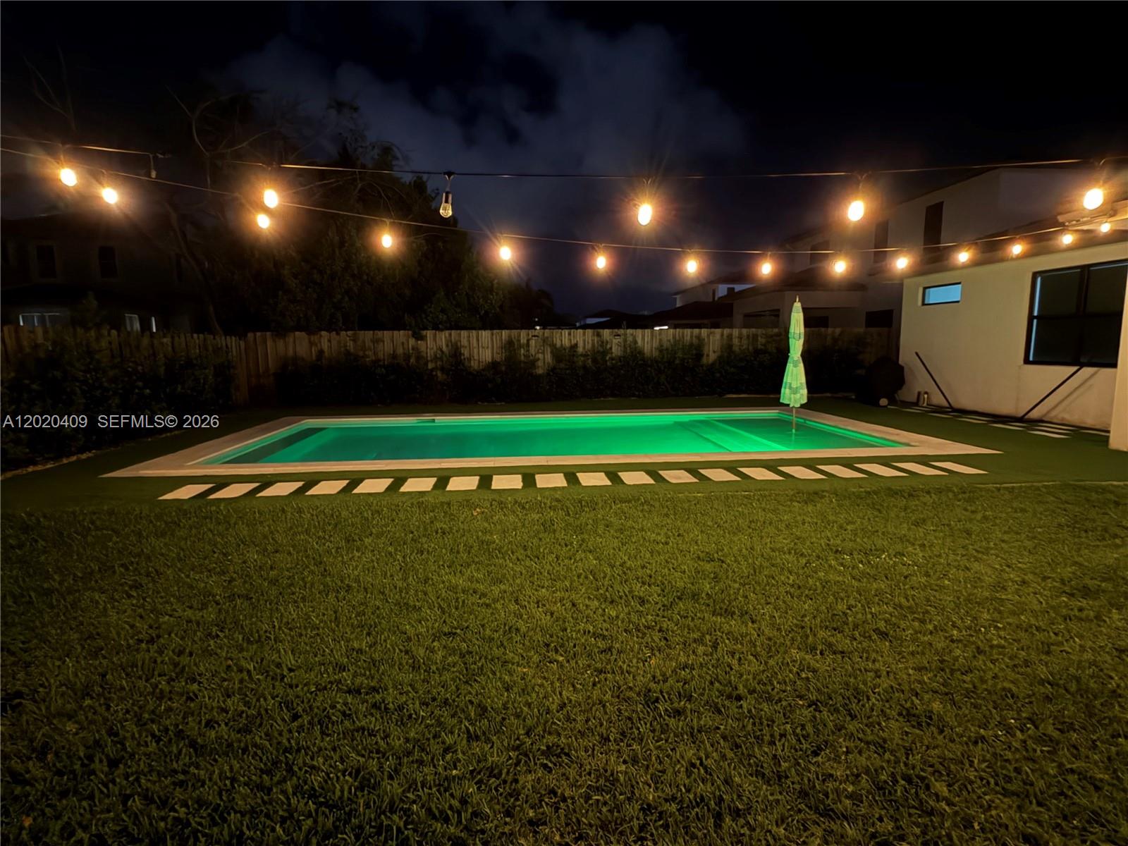 PALM RIDGE GARDENS - Residential