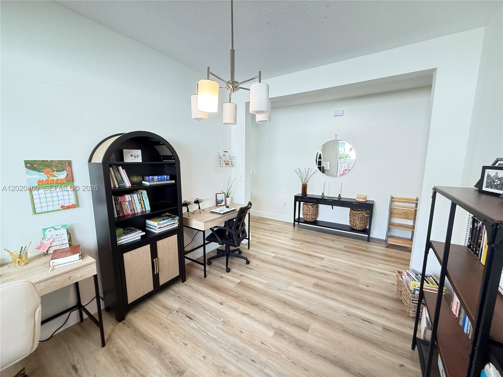 PALM RIDGE GARDENS - Residential