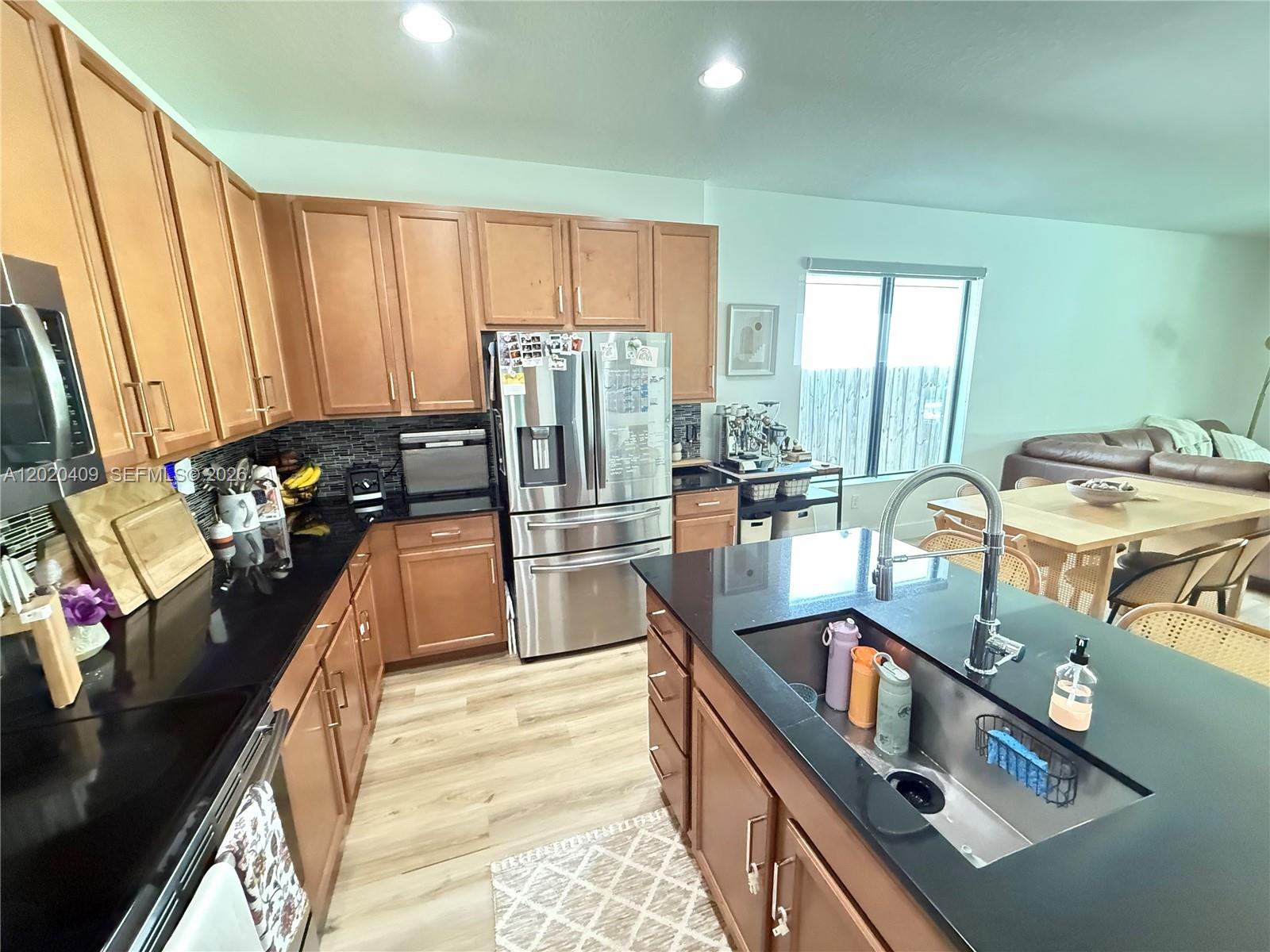 PALM RIDGE GARDENS - Residential