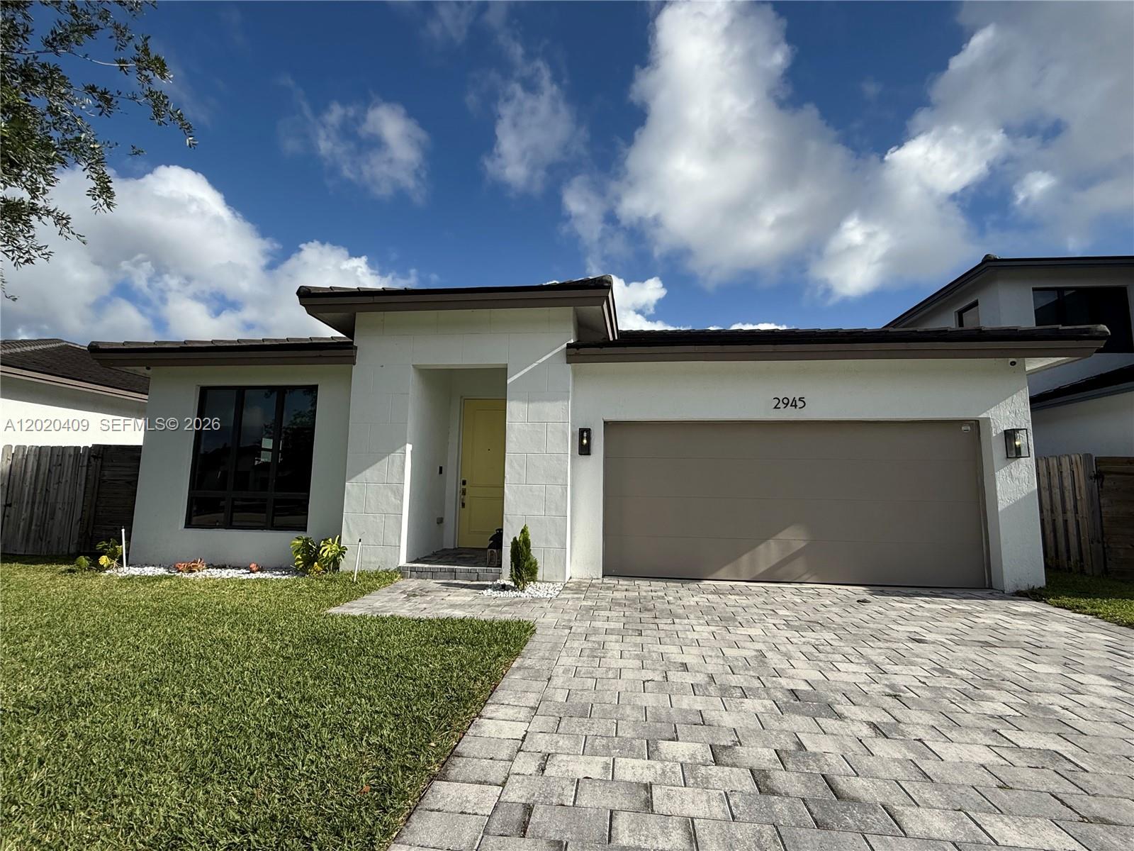 PALM RIDGE GARDENS - Residential