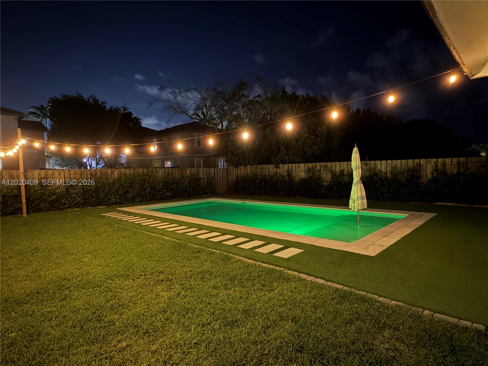 PALM RIDGE GARDENS - Residential