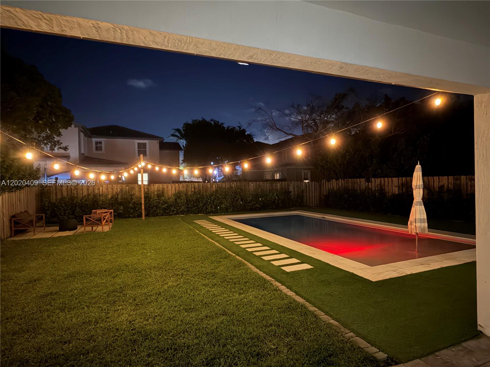 PALM RIDGE GARDENS - Residential