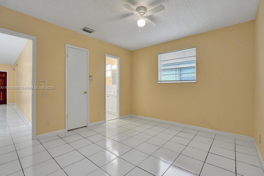 OAKWOOD HILLS - Residential Lease