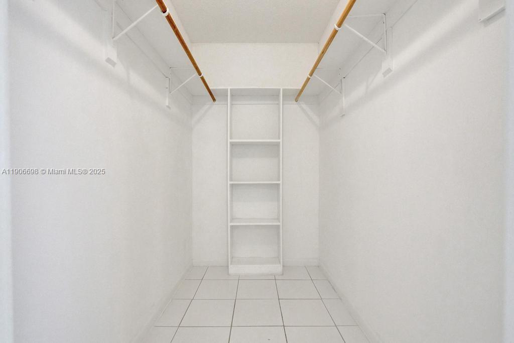 OAKWOOD HILLS - Residential Lease