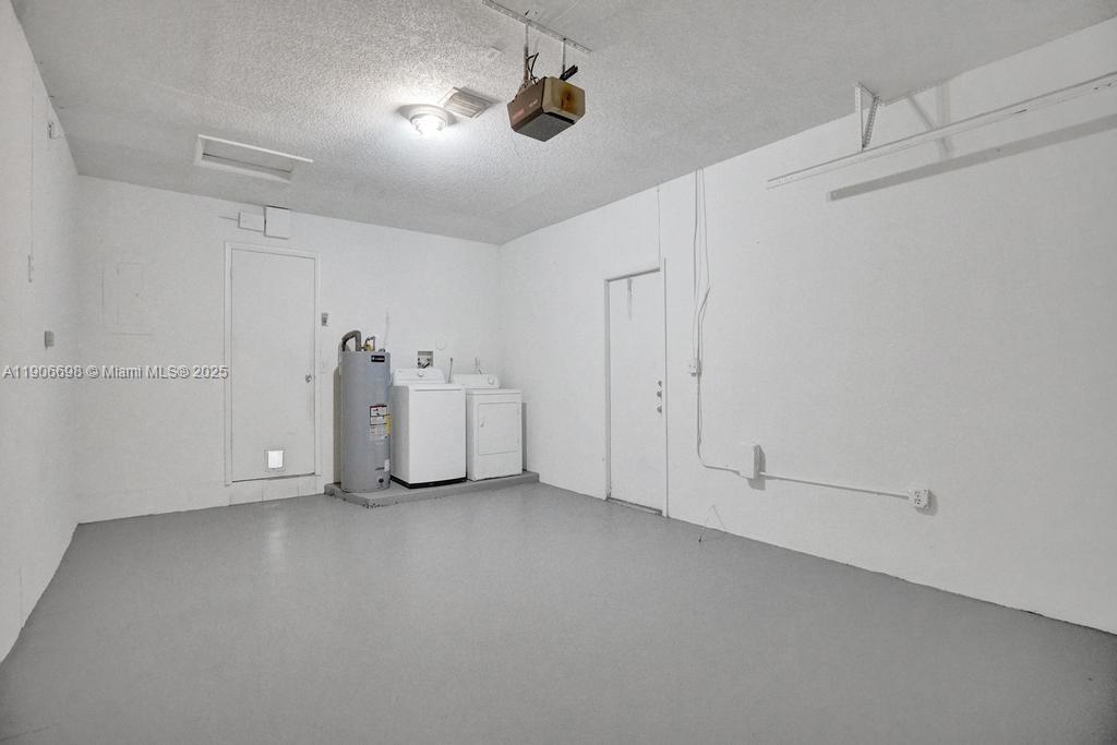 OAKWOOD HILLS - Residential Lease