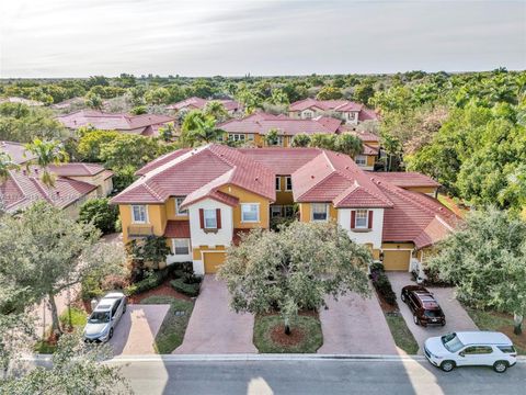 5737 NW 119th Dr 5737 Coral Springs FL 33076